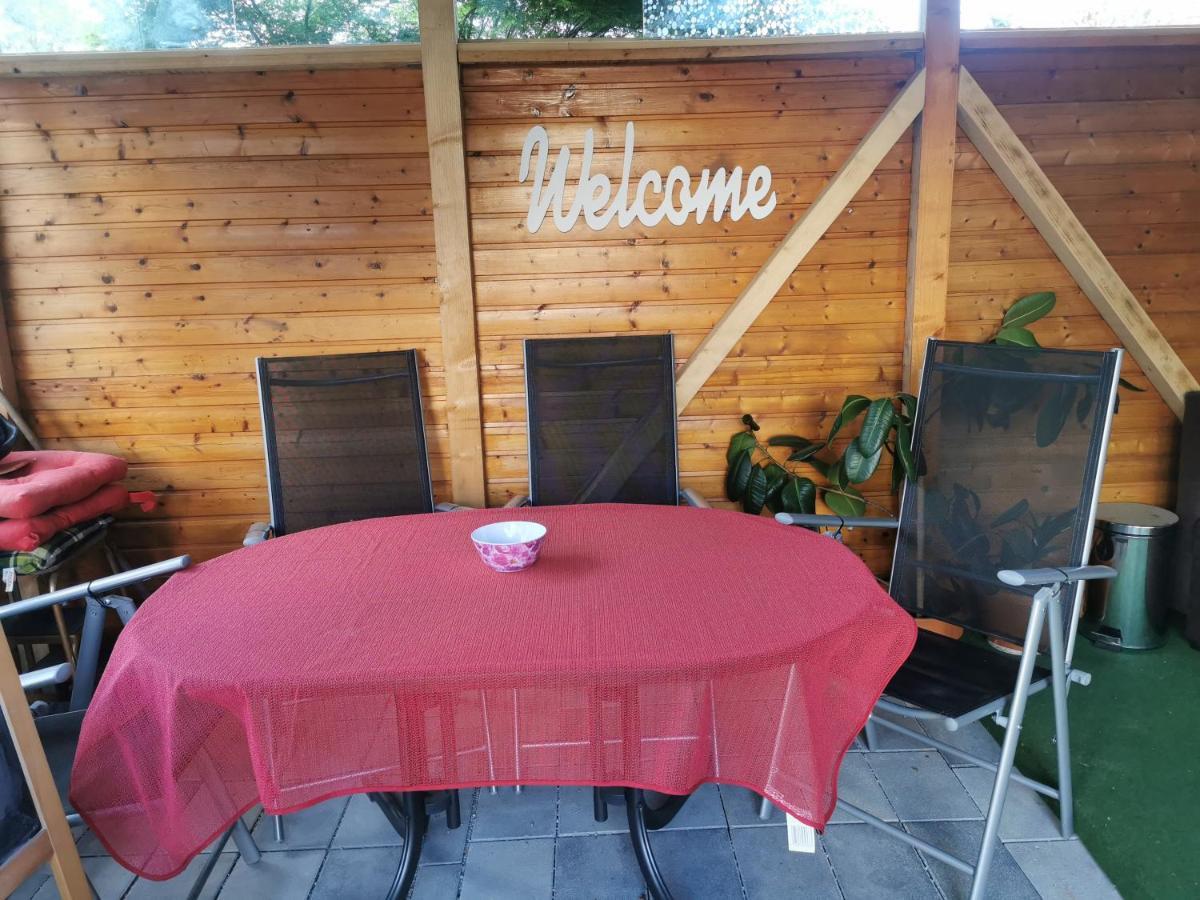 4-Zimmer-Wohnung Mit 6 Betten Bad Oeynhausen Exterior photo