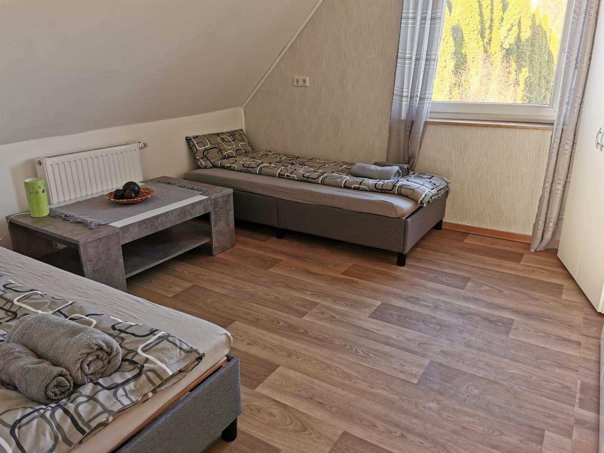 4-Zimmer-Wohnung Mit 6 Betten Bad Oeynhausen Exterior photo
